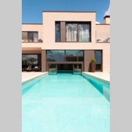 Villa Luxury G2 With Indoor & Outdoor Pool Kringa